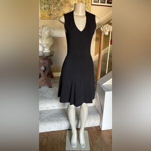 Ann Taylor LOFT Black V-Neck body-con knee length XS Black Dress rib knit EUC